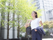 この時季から始めたい！通勤前やお昼休みのカンタン部分別汗対策